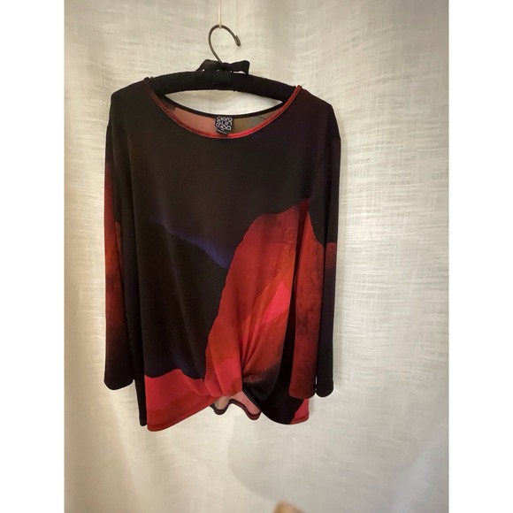 CLARA SUNWOO Tops - Clara Sunwoo Twist Front Abstract Top XL Black Red Bell Sleeve Made in USA